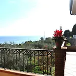 Gemma Di Mare *